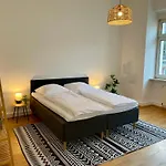 Labed - Wohnen Direkt An Der Drosselgasse, Stilvolle Mit Rheinblick Ruedesheim am Rhein