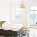 Labed - Wohnen Direkt An Der Drosselgasse, Stilvolle Mit Rheinblick Apartment Ruedesheim am Rhein